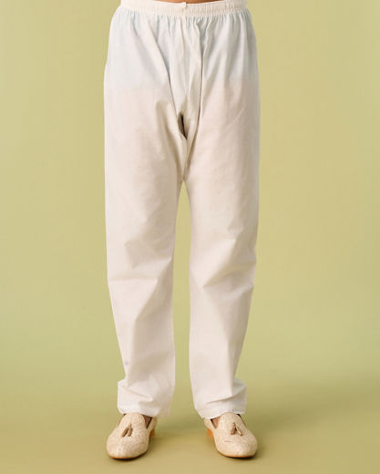 Diwas Men Glistening White Viscose Kurta Pajama