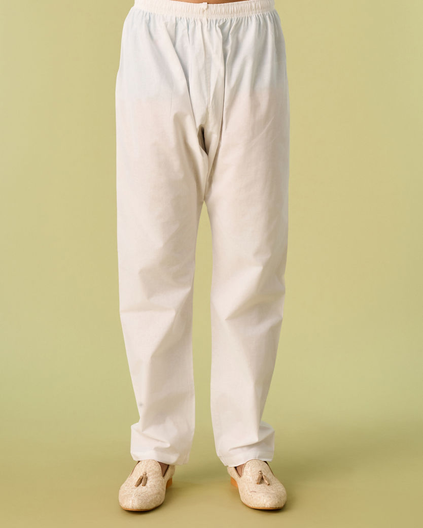 Diwas Men Glistening White Viscose Kurta Pajama