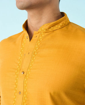 Diwas Men Mustard Mosaic Kurta Pajama