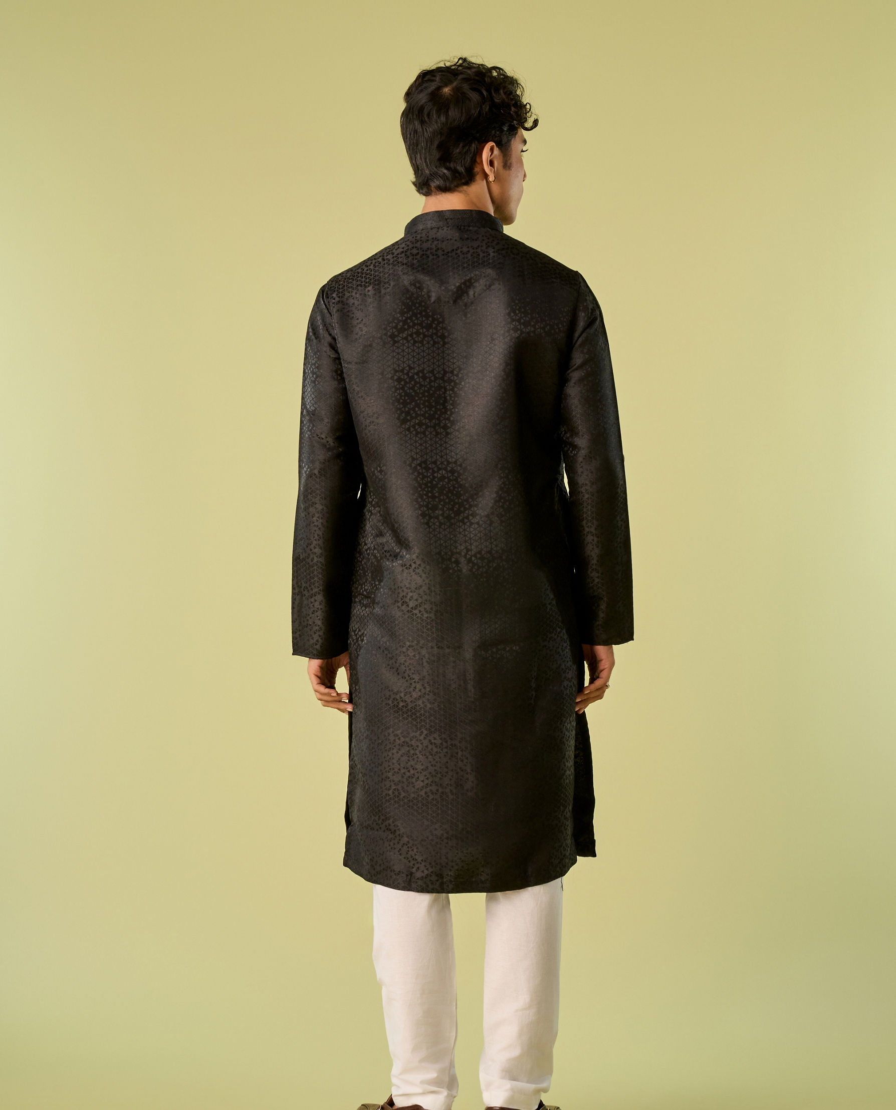 Diwas Men Black Elegance Kurta Pajama