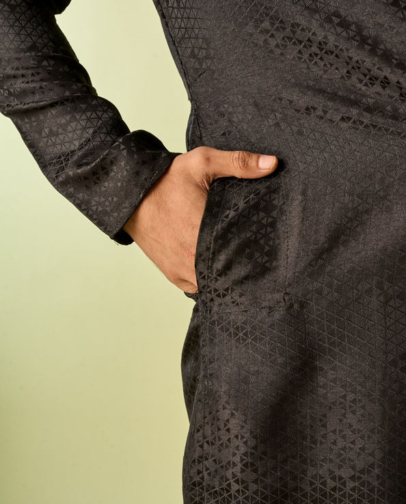 Diwas Men Black Elegance Kurta Pajama
