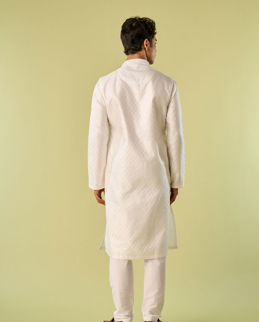 Diwas Men Regal White Kurta Pajama Set