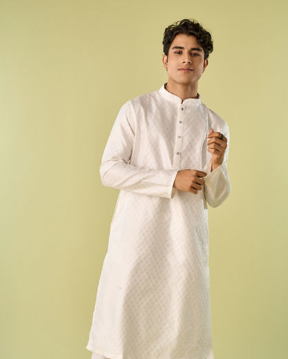 Diwas Men Regal White Kurta Pajama Set