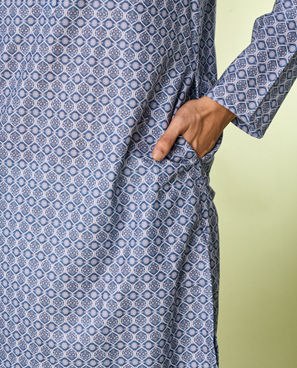 Diwas Men Blue Royalty Kurta Pajama