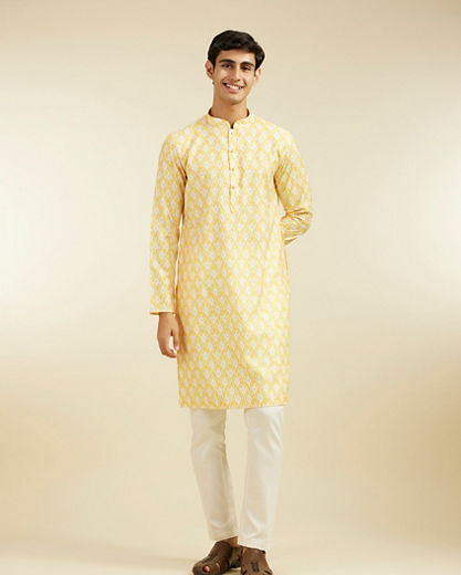 Diwas Men Yellow Iris Ikat Inspired Printed Kurta Pajama