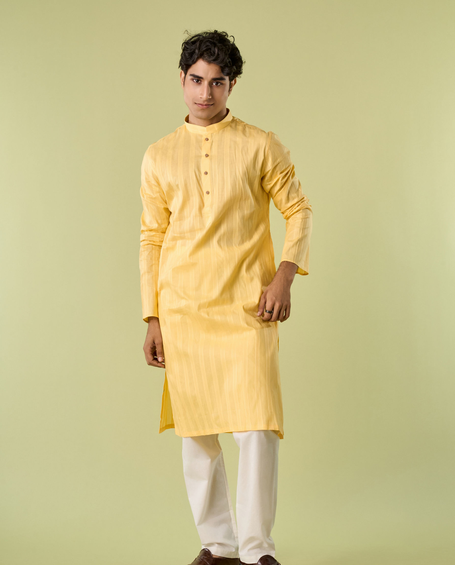Diwas Men Dazzling Yellow Kurta Pajama