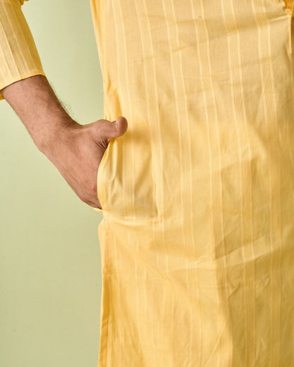 Diwas Men Dazzling Yellow Kurta Pajama