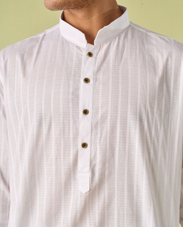 Diwas Men Elegant White Cotton Kurta Pajama