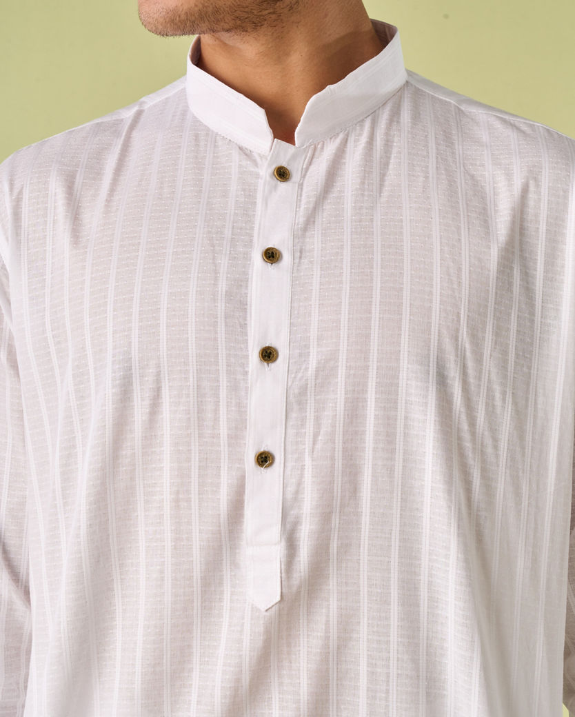 Diwas Men Elegant White Cotton Kurta Pajama