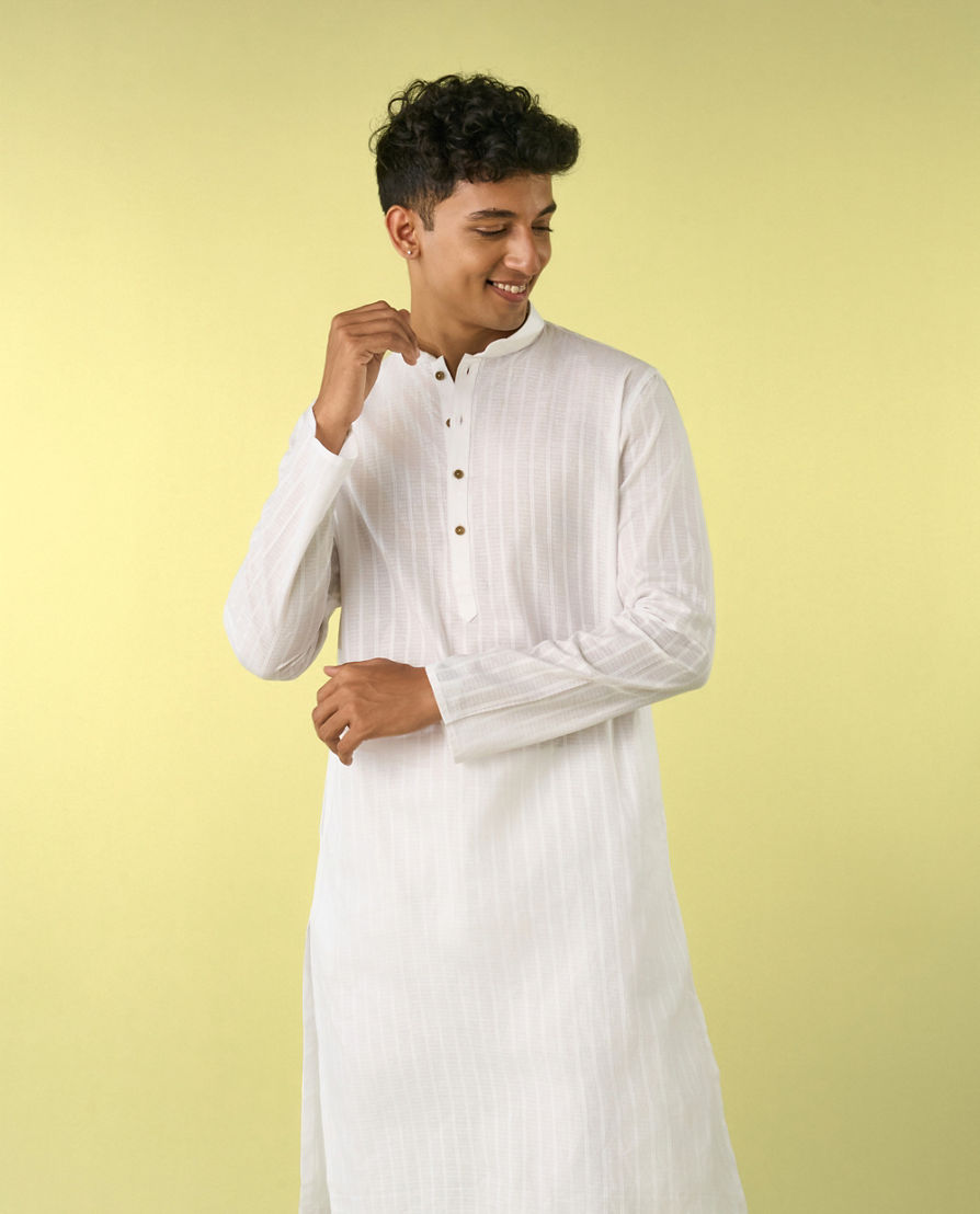 Diwas Men Elegant White Cotton Kurta Pajama