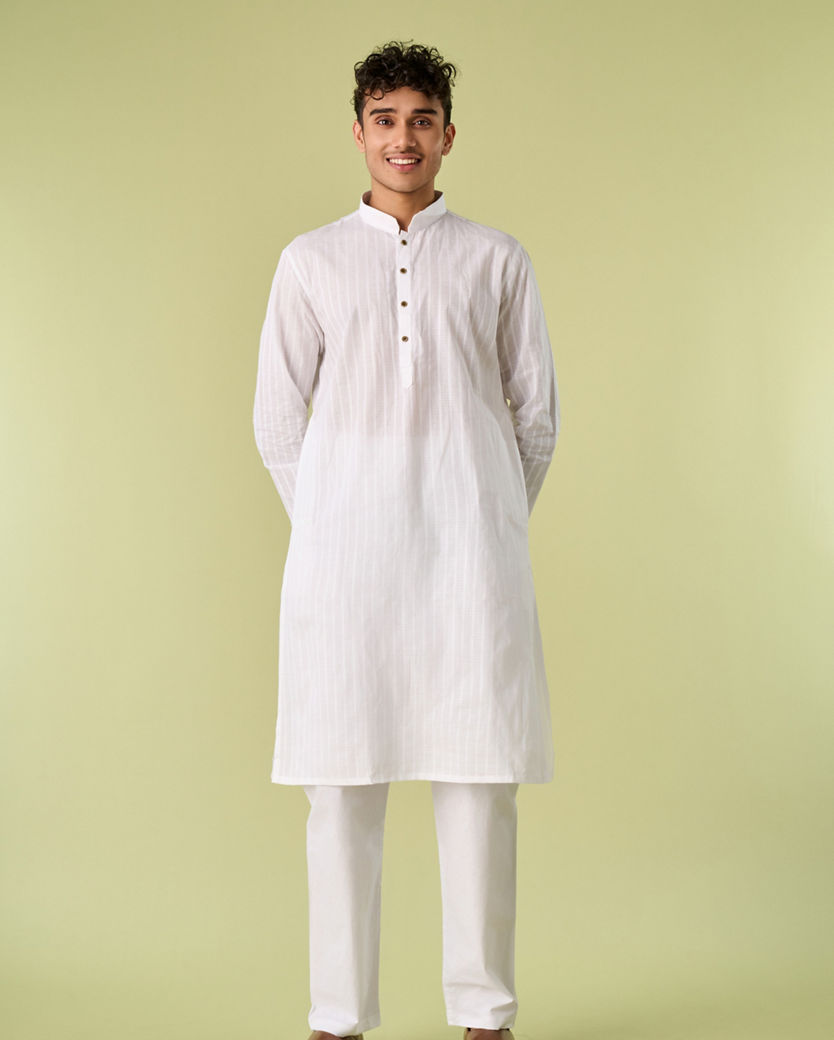 Diwas Men Elegant White Cotton Kurta Pajama