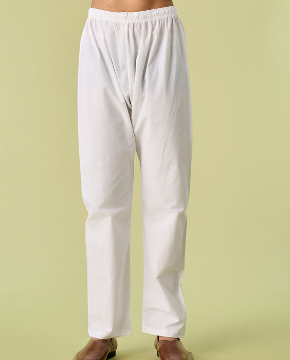 Diwas Men Elegant White Cotton Kurta Pajama
