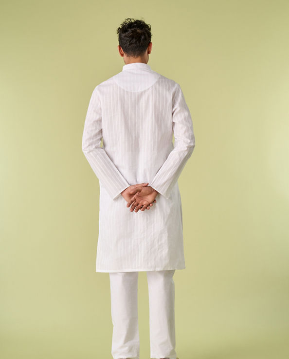Diwas Men Elegant White Cotton Kurta Pajama