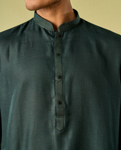 Diwas Men Dark Green Elegance Kurta Pajama