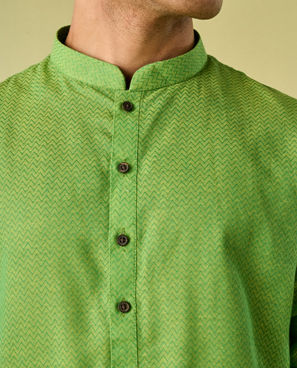 Diwas Men Light Mid Green Cotton Curated Kurta Pajama