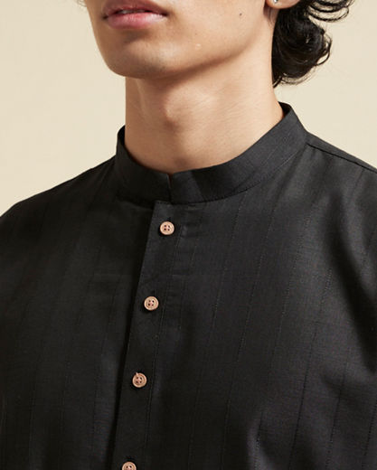Diwas Men Spellbinding Black Kurta and Pajama Set