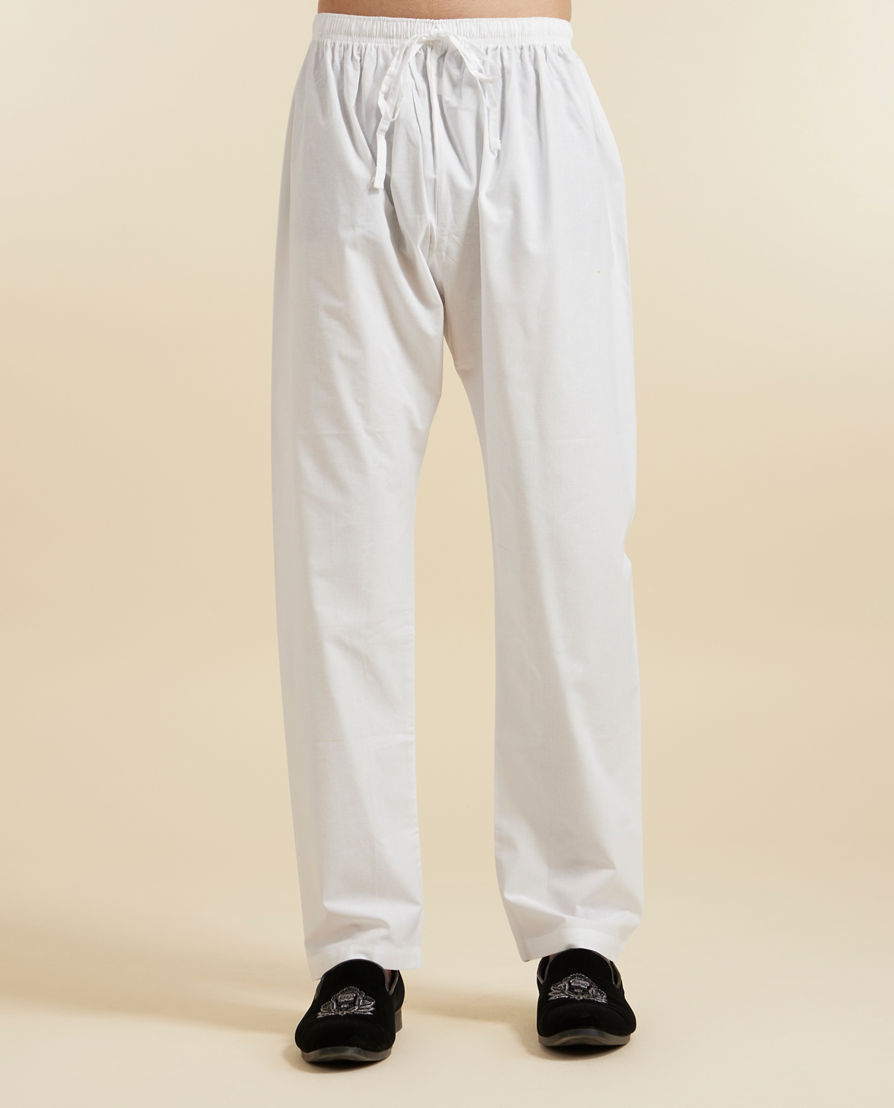 Diwas Men Spellbinding Black Kurta and Pajama Set