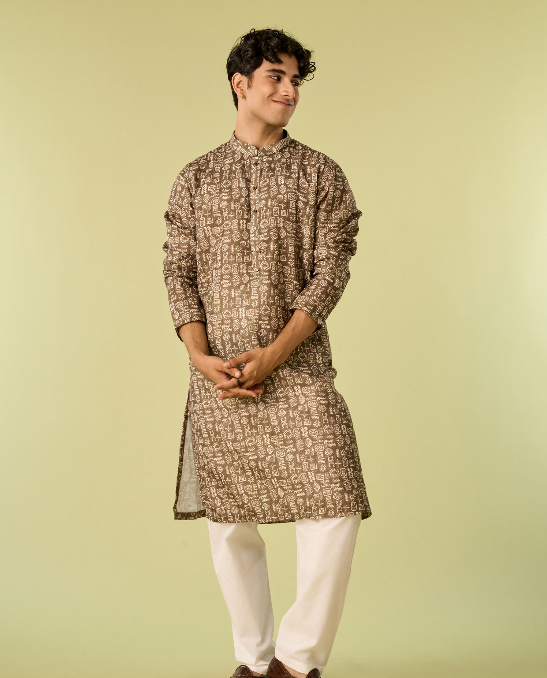 Diwas Men Soothing Olive Green Kurta Pajama