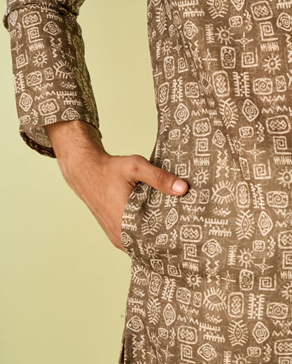 Diwas Men Soothing Olive Green Kurta Pajama