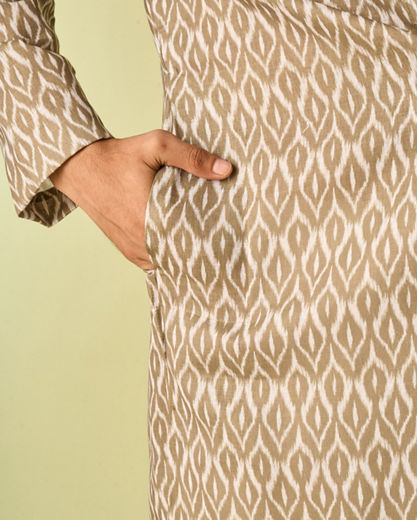 Diwas Men Olive Green Elegance Kurta Pajama