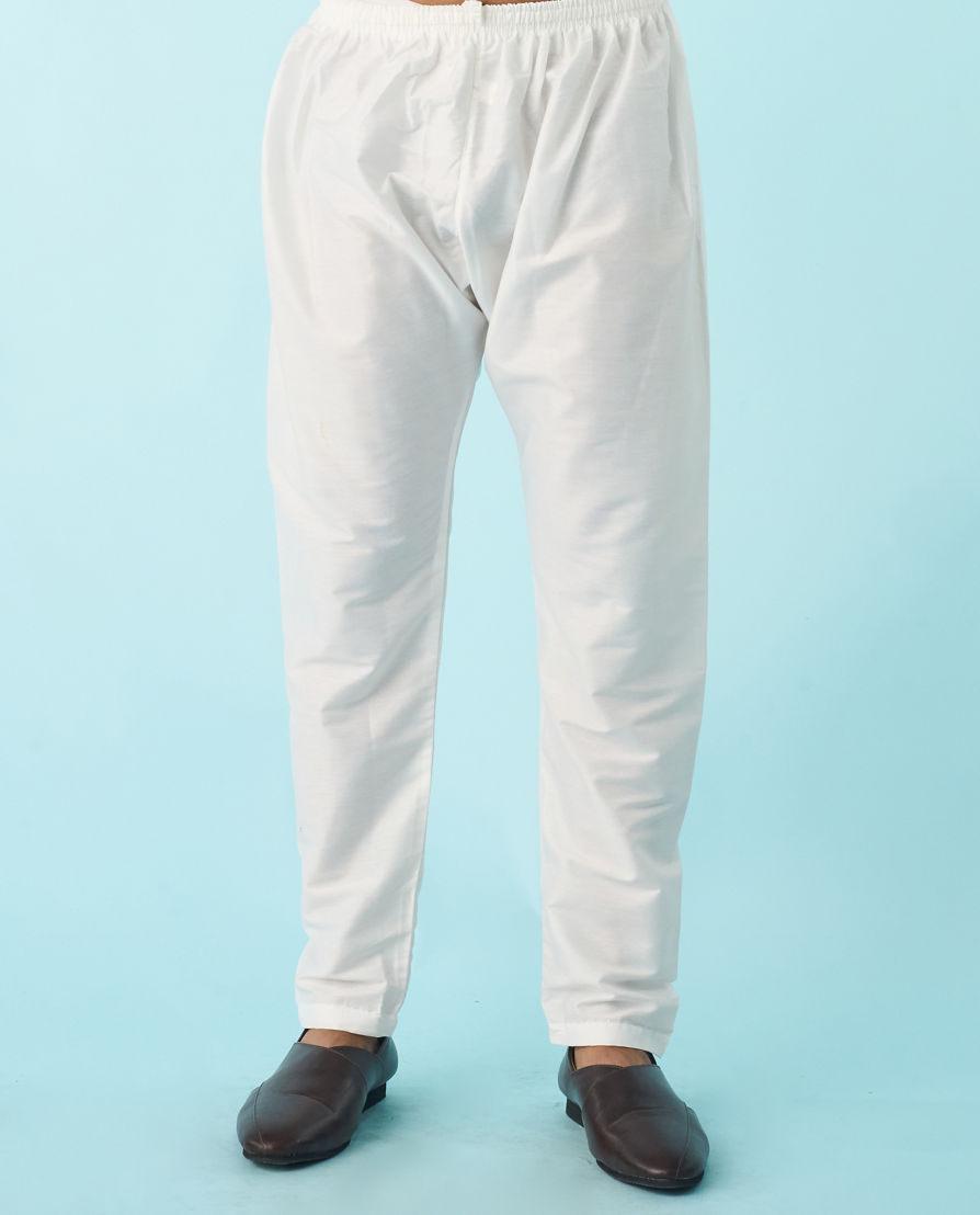 Diwas Men Elegant White Cotton Kurta Pajama