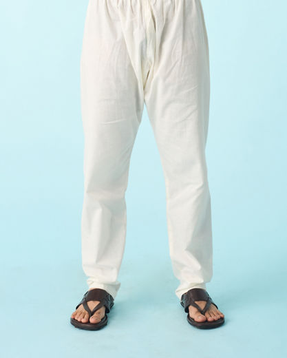 Diwas Men White Elegance Kurta Pajama