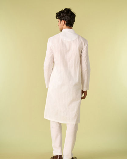 Diwas Men Pristine Elegance White Kurta Pajama