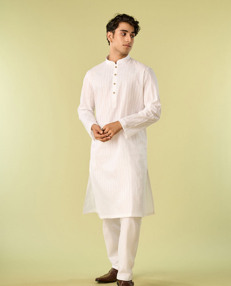 Diwas Men Pristine Elegance White Kurta Pajama