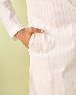 Diwas Men Pristine Elegance White Kurta Pajama