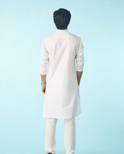 Diwas Men Warm White Elegance Kurta Pajama