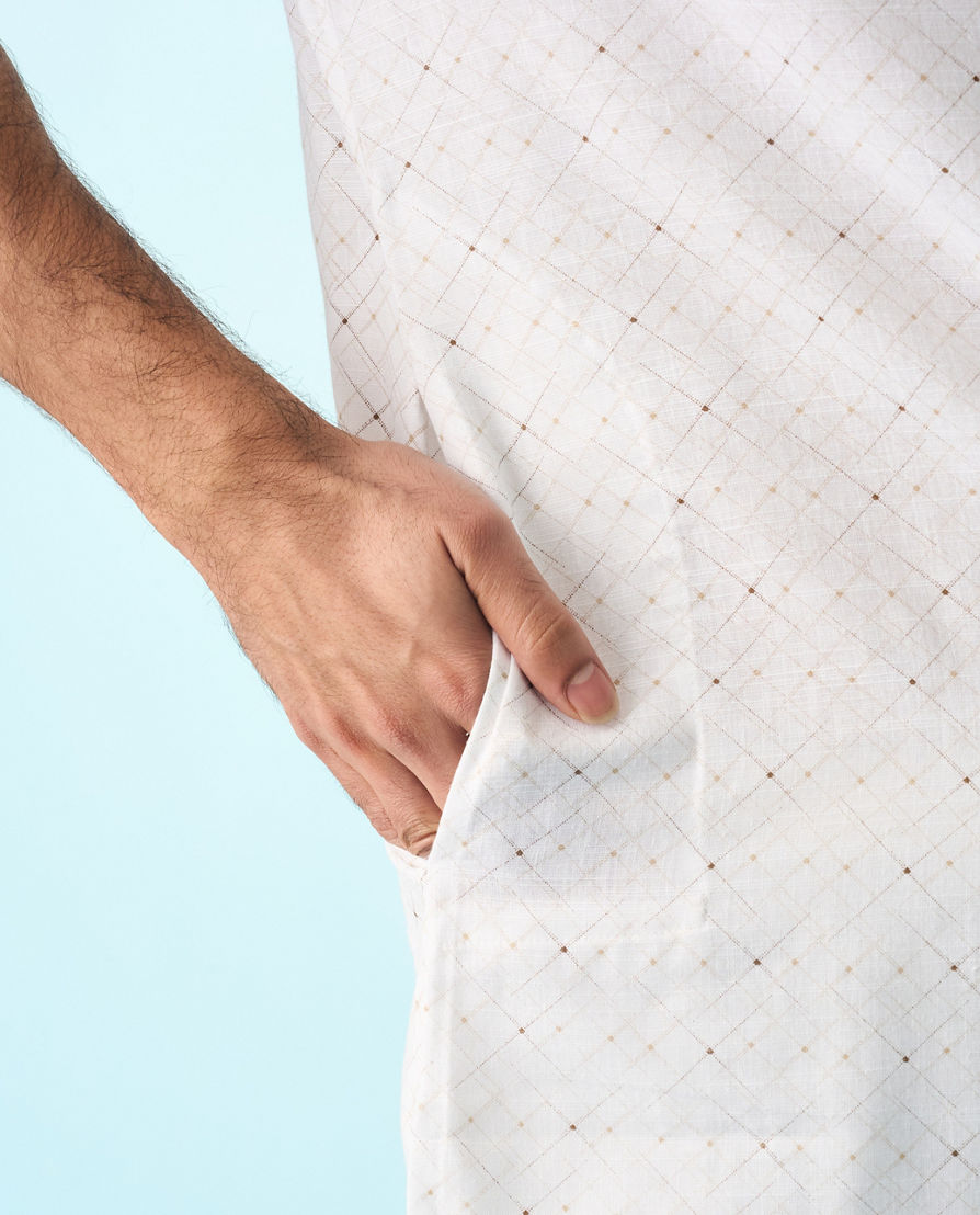 Diwas Men Warm White Elegance Kurta Pajama