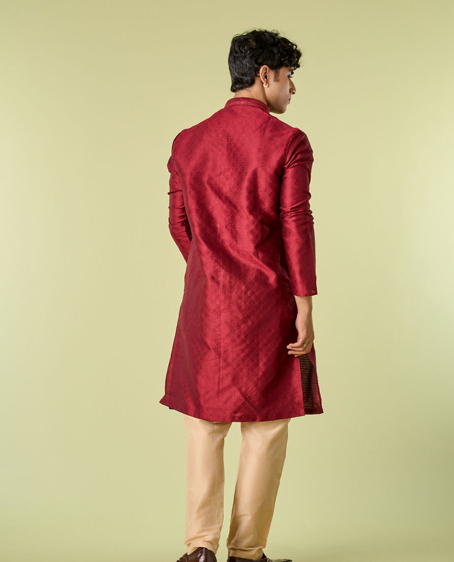 Diwas Men Maroon Kurta Pajama