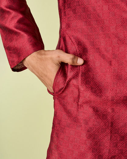 Diwas Men Maroon Kurta Pajama
