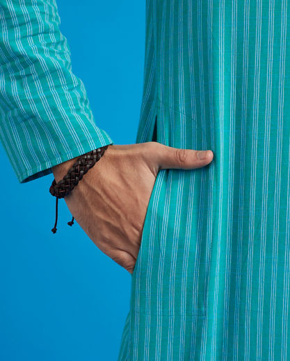 Diwas Men Turquoise Blue Self Striped Kurta Pajama