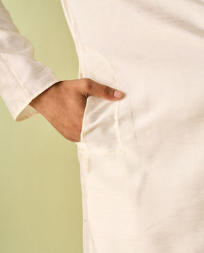 Diwas Men Elegant Warm White Kurta Pajama