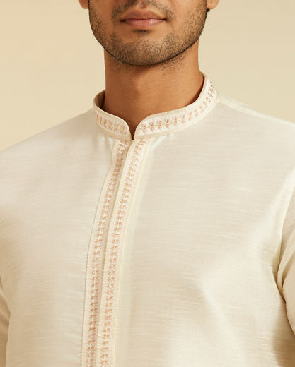 Diwas Men Warm White Plain Classic Kurta Pajama with Embroidered Placket
