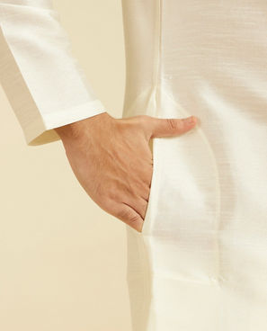Diwas Men Warm White Plain Classic Kurta Pajama with Embroidered Placket