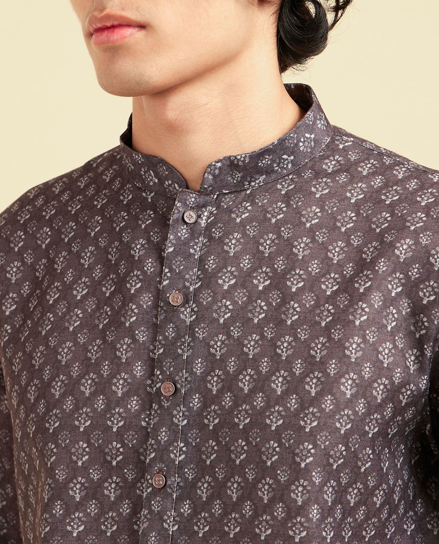 Diwas Men Brown Elegance Kurta Pajama