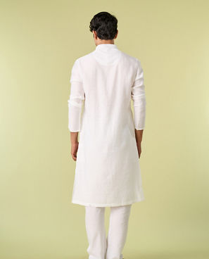 Diwas Men Effervescent White Kurta Pajama