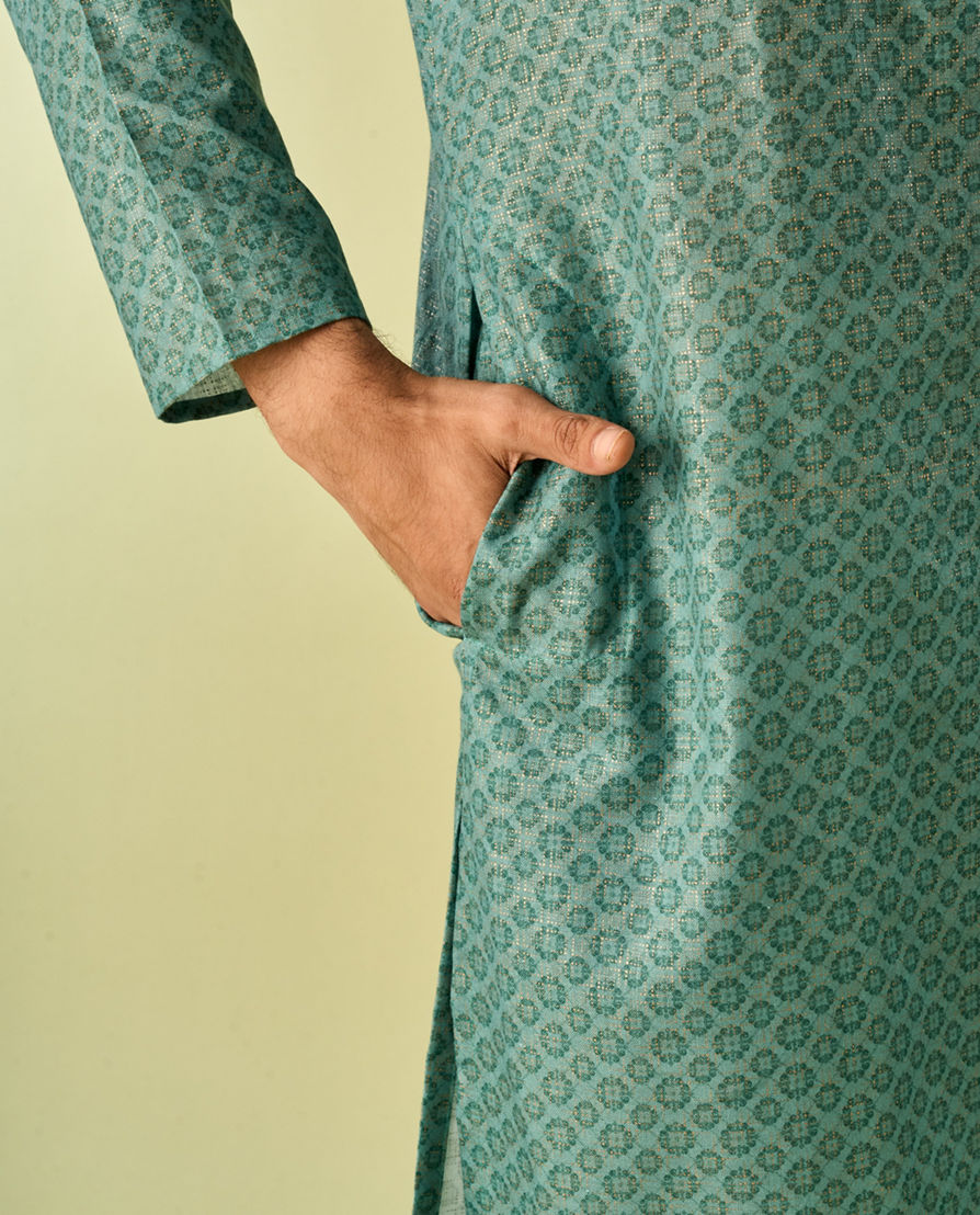 Diwas Men Radiant Green Embroidered Kurta Pajama
