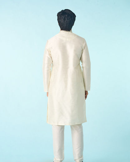 Diwas Men Warm White Elegance Kurta Pajama