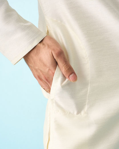 Diwas Men Warm White Elegance Kurta Pajama