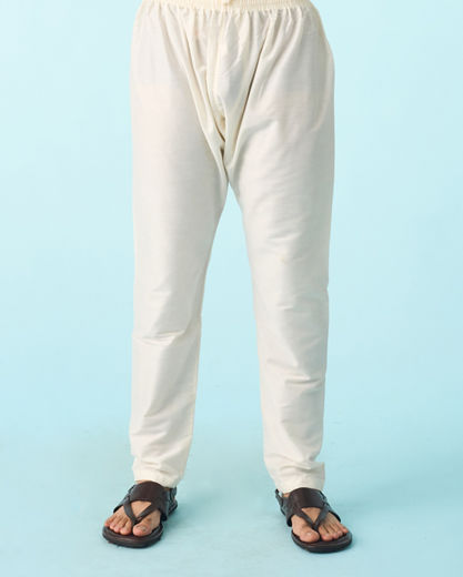 Diwas Men Warm White Elegance Kurta Pajama
