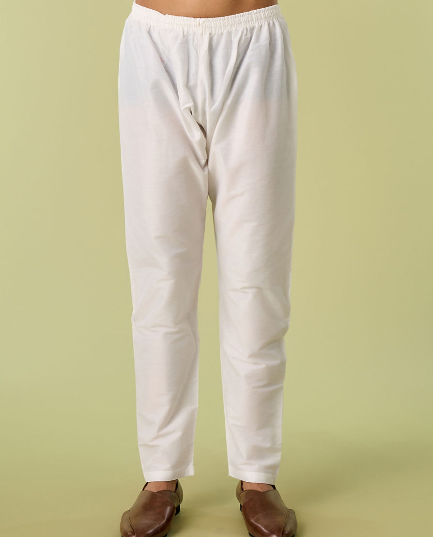 Diwas Men Warm White Elegance Kurta Pajama