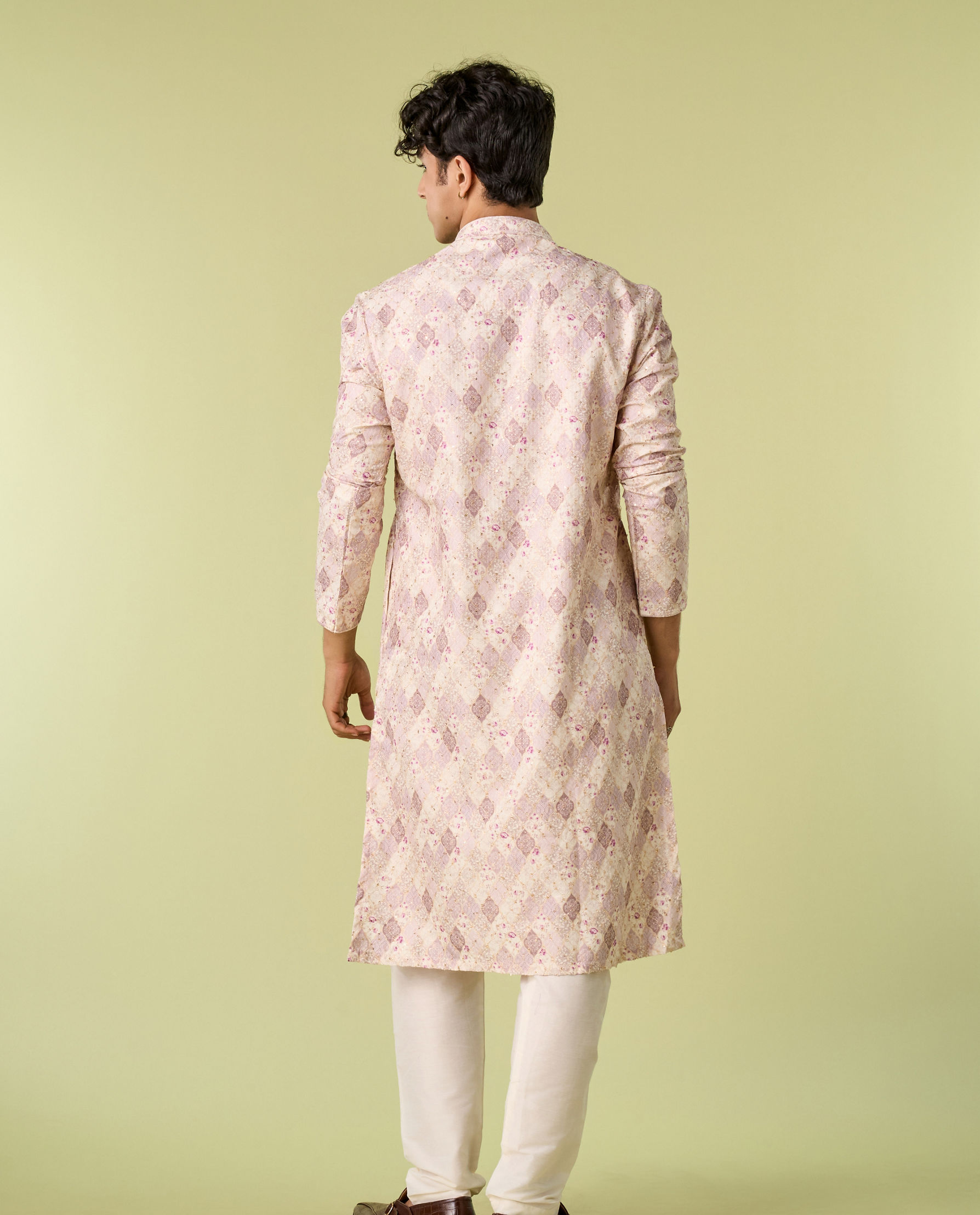 Diwas Men Lilac Exquisite Kurta Pajama