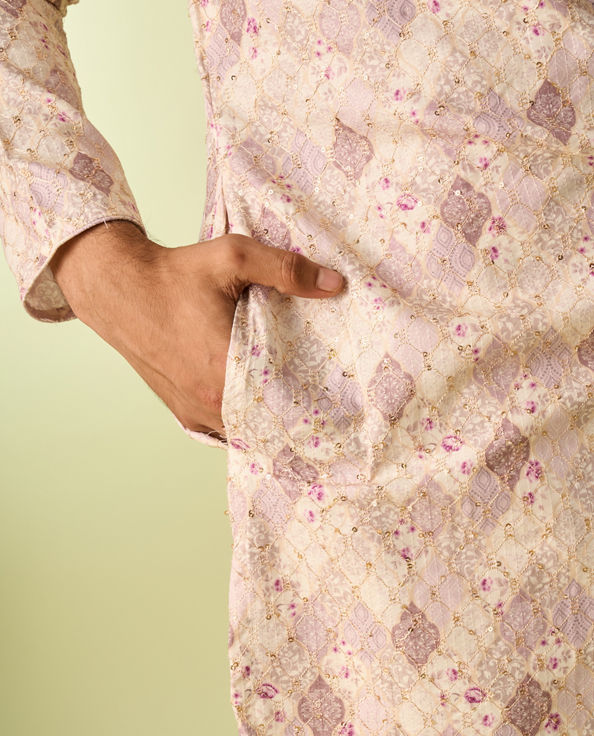Diwas Men Lilac Exquisite Kurta Pajama
