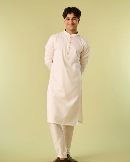 Diwas Men Warm White Elegance Kurta Pajama