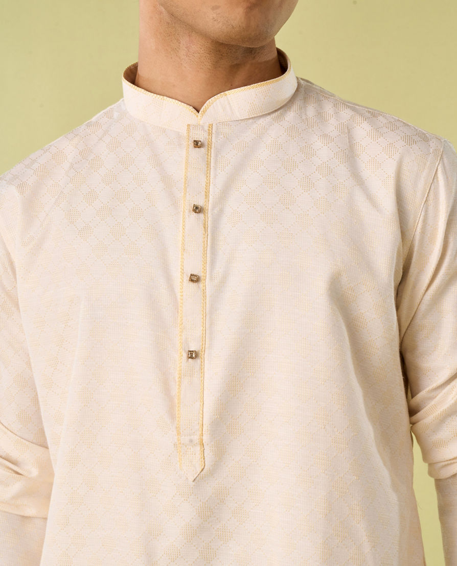 Diwas Men Warm White Elegance Kurta Pajama
