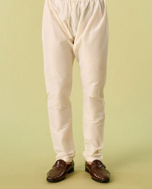 Diwas Men Warm White Elegance Kurta Pajama