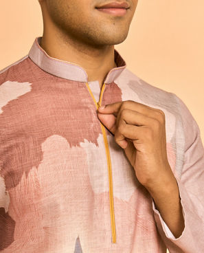 Diwas Men Artistic Floral Kurta in Blended Cotton